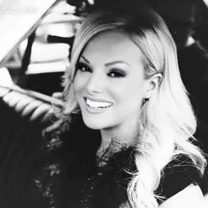 Meet your Posher, Vanessa